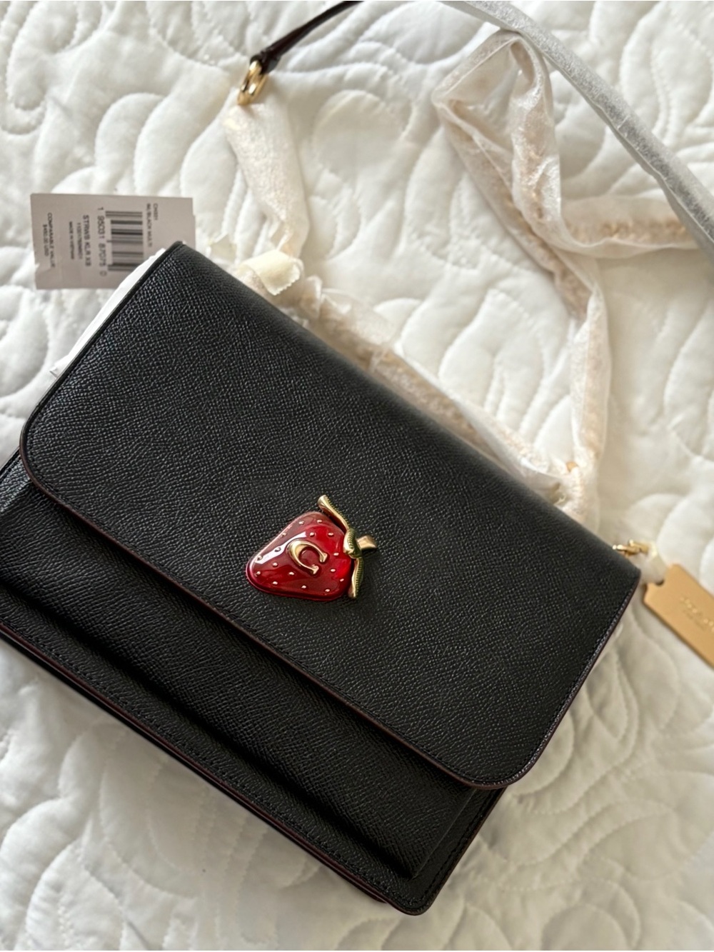 Coach Klare Crossbody In Signature Canvas With Strawberry Detail NWT - Picture 3 of 10